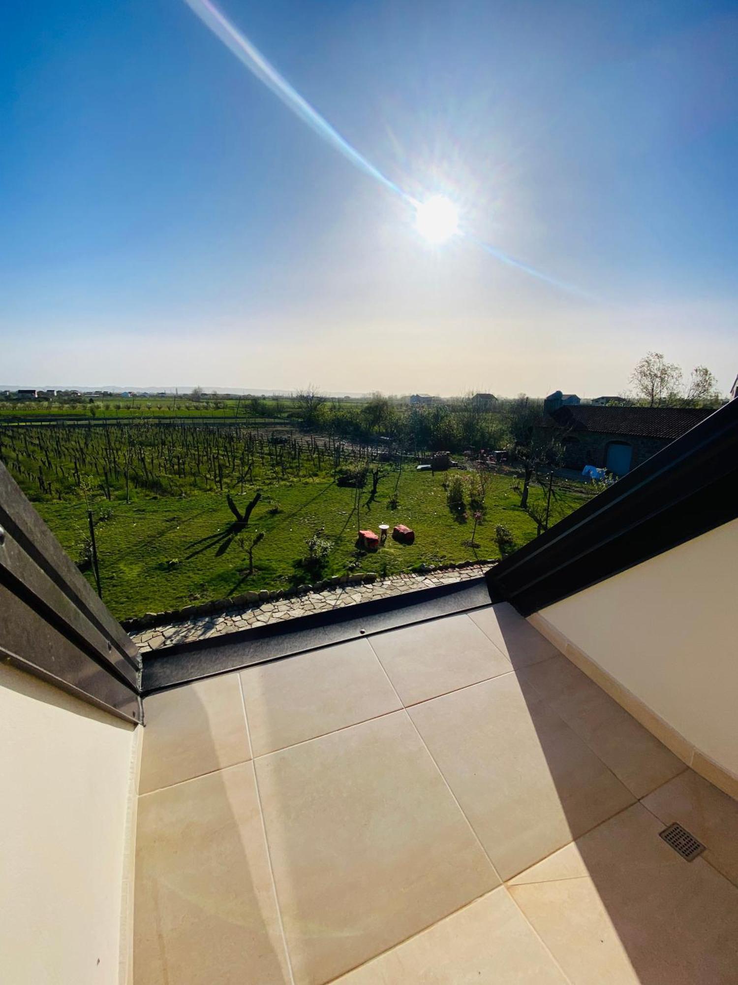 Hotel Lahuta E Vjeter Agroturizem Lac Zewnętrze zdjęcie