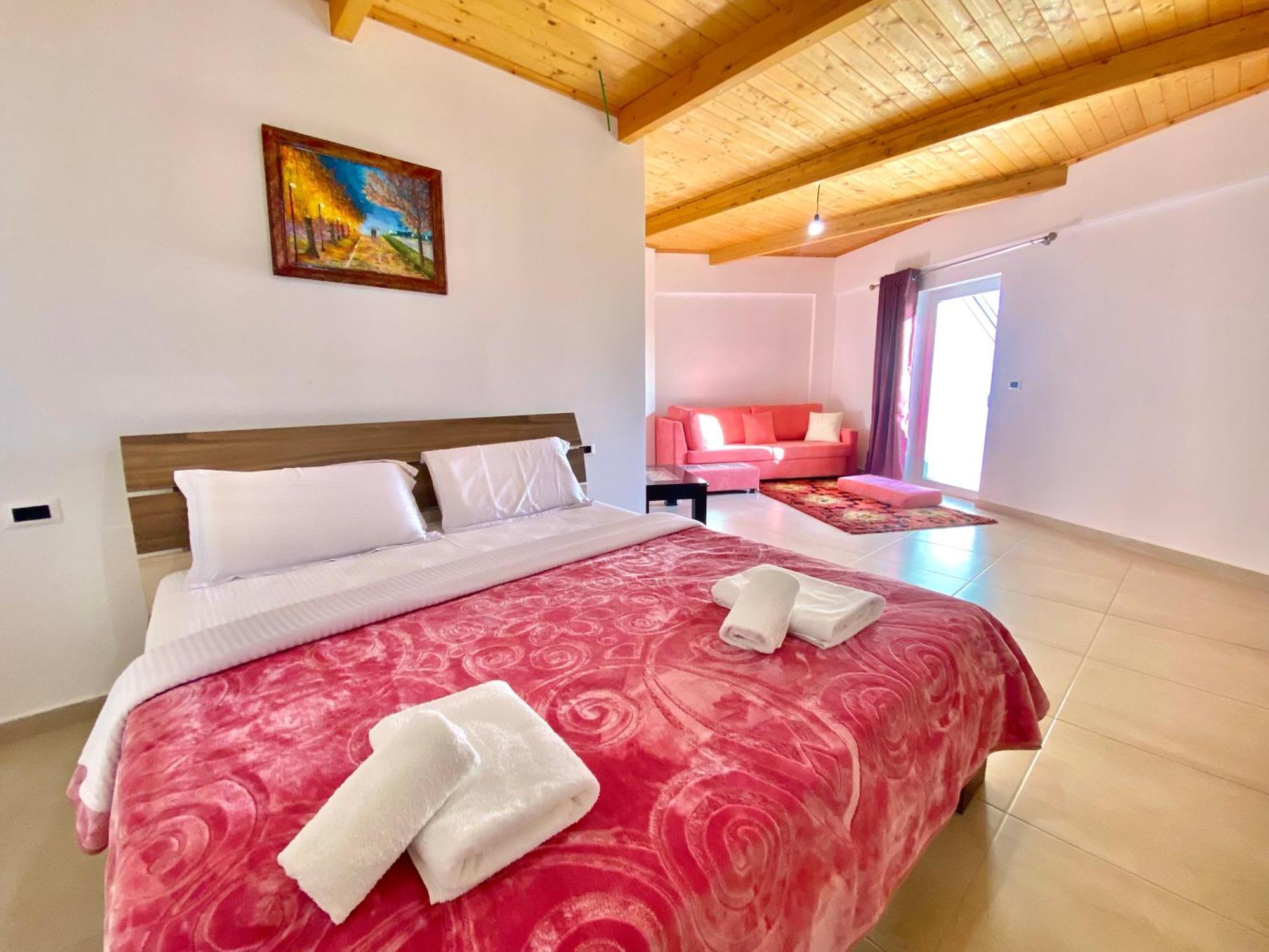 Hotel Lahuta E Vjeter Agroturizem Lac Zewnętrze zdjęcie