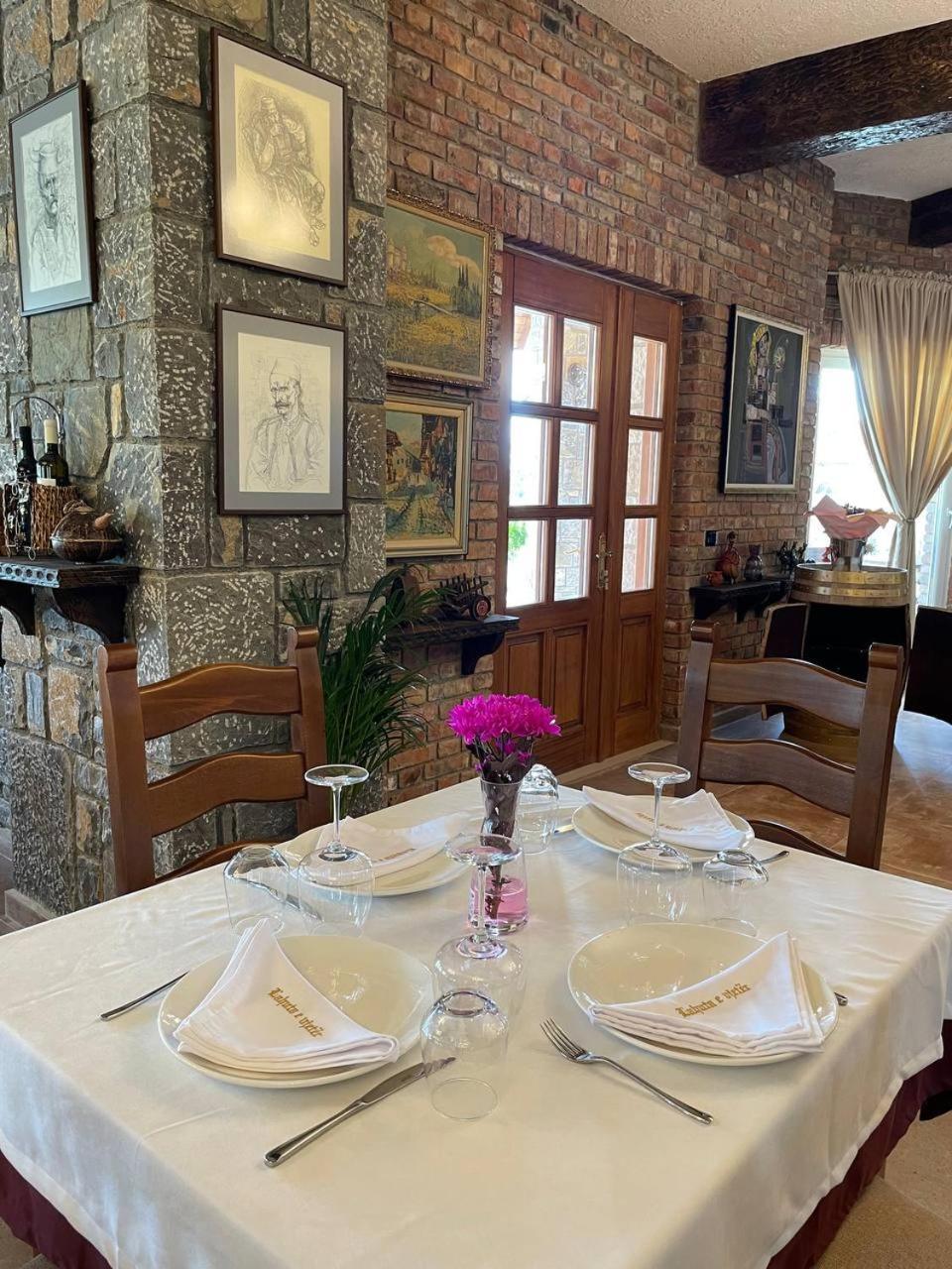 Hotel Lahuta E Vjeter Agroturizem Lac Zewnętrze zdjęcie