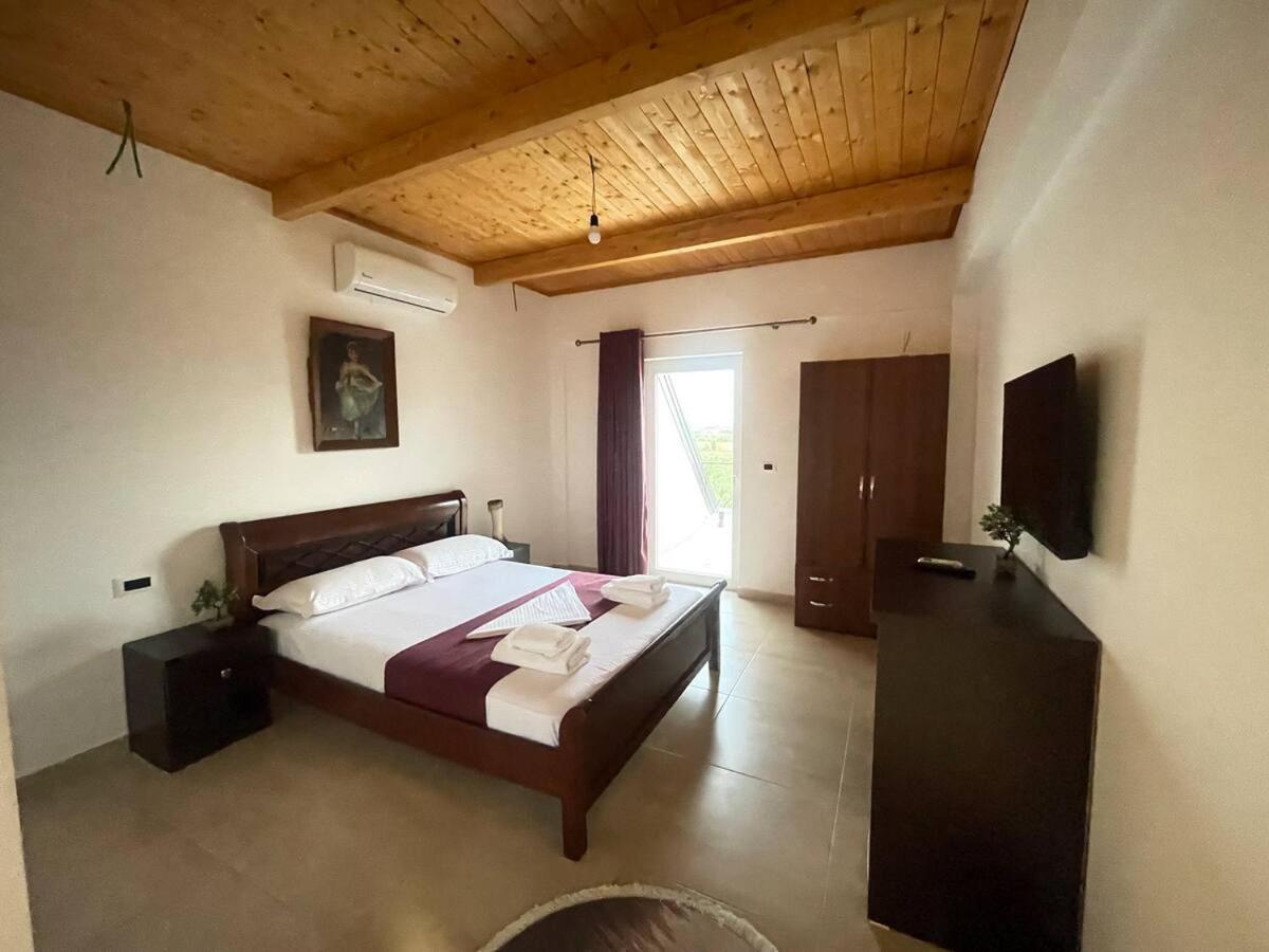 Hotel Lahuta E Vjeter Agroturizem Lac Zewnętrze zdjęcie